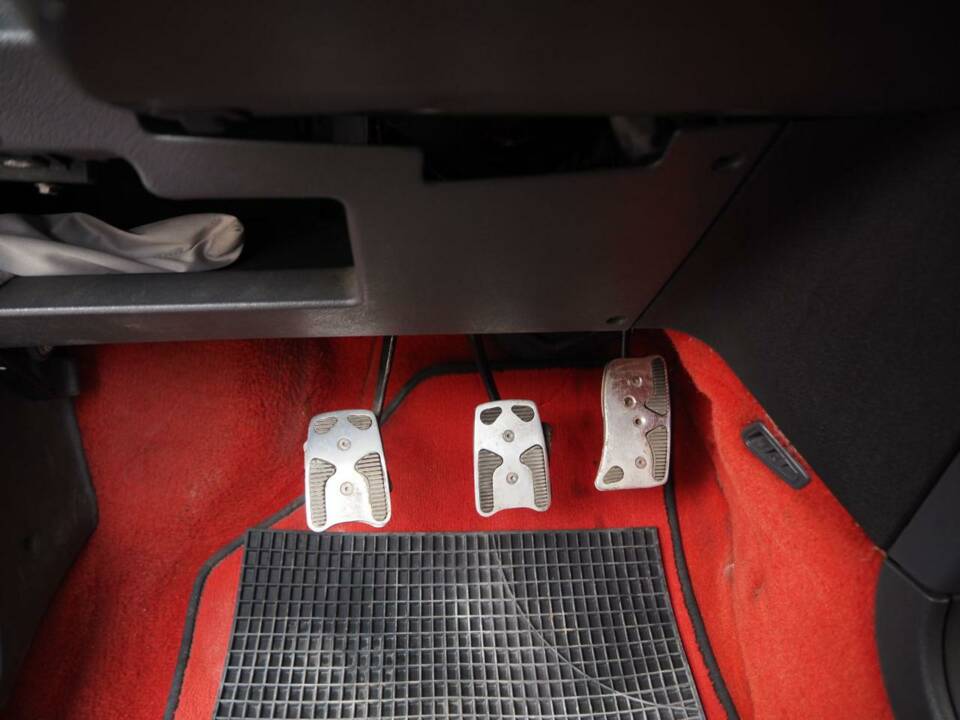 Afbeelding 28/50 van Peugeot 205 GTi 1.9 (1988)