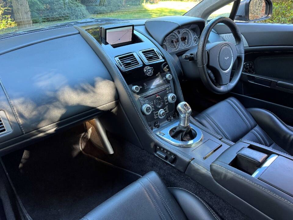 Afbeelding 28/49 van Aston Martin V12 Vantage (2009)
