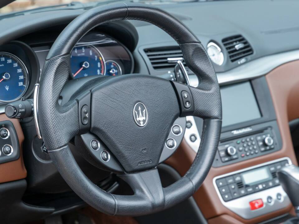 Bild 27/50 von Maserati GranCabrio Sport (2015)