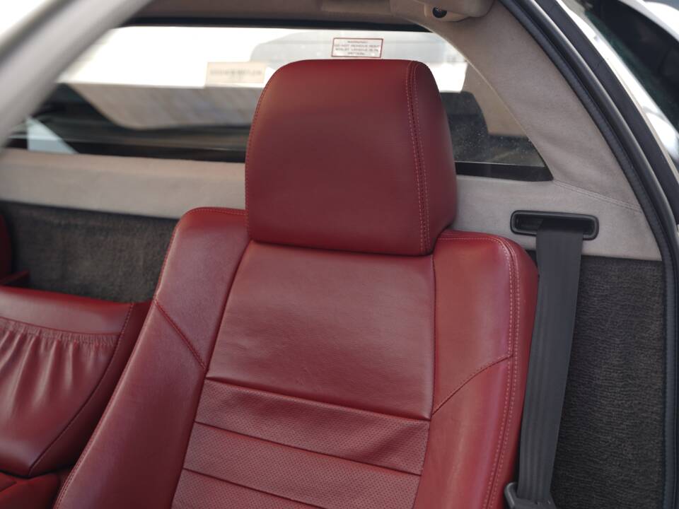 Image 18/50 of Lotus Esprit S4 (1994)