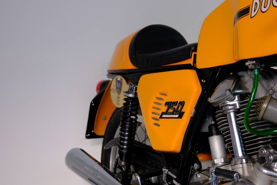 Afbeelding 27/96 van Ducati 750 Sport (1974)