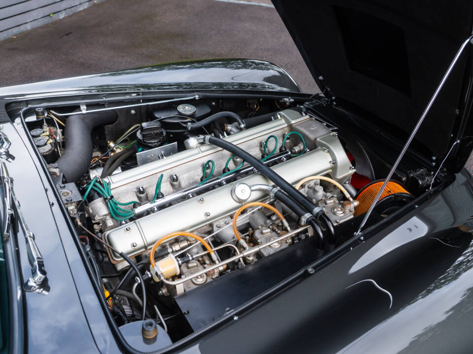 Imagen 15/49 de Aston Martin DB 6 Mk II (1970)