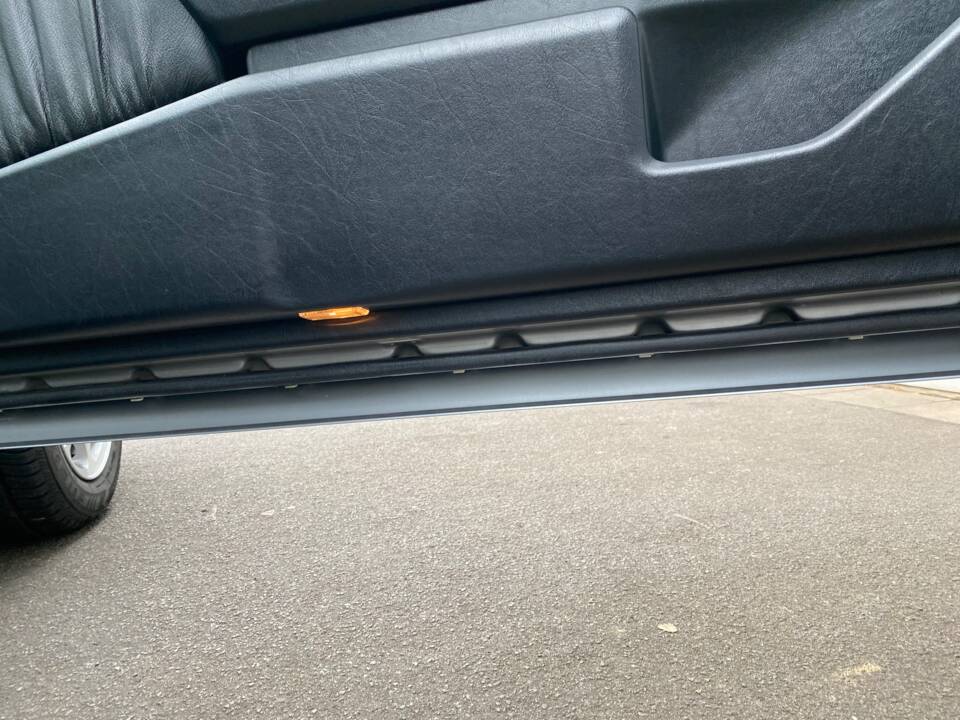 Image 7/15 of Mercedes-Benz E 220 (1996)
