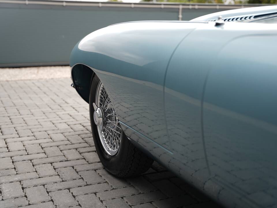 Image 44/50 de Jaguar Type E 3.8 (1962)