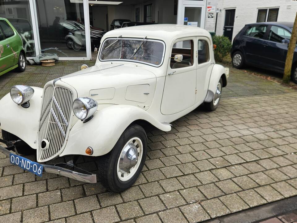 Afbeelding 1/15 van Citroën Traction Avant 7 C (1936)