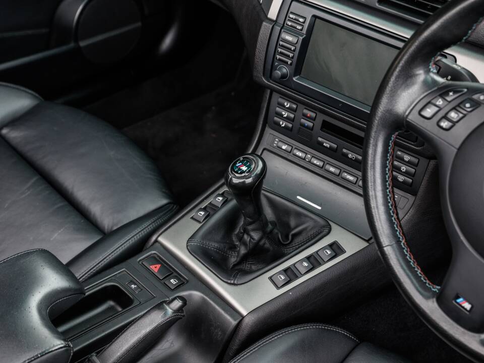 Image 45/50 de BMW M3 (2004)