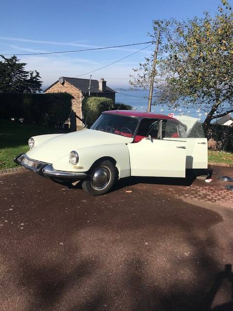 Imagen 2/6 de Citroën ID 19 (1965)