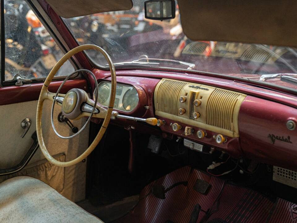 Image 23/42 of FIAT 1400 (1950)