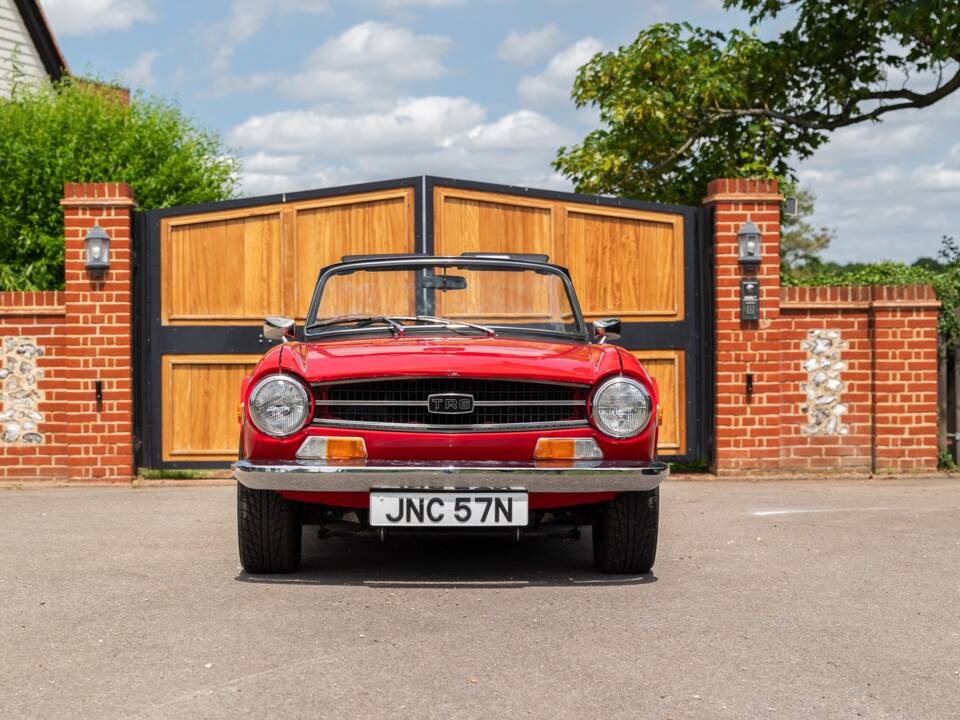 Immagine 15/50 di Triumph TR 6 (1975)