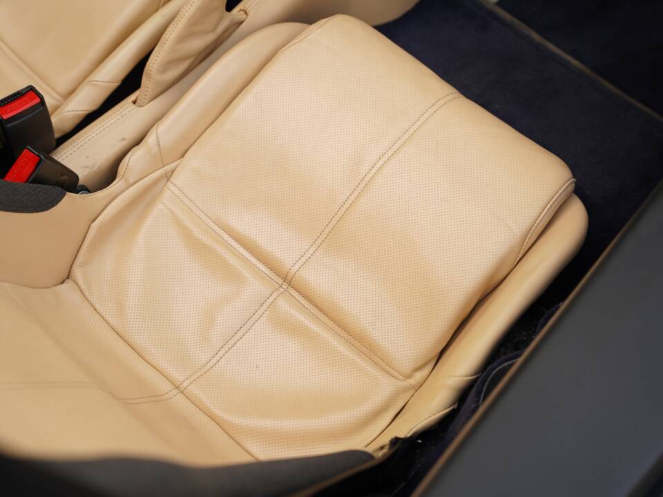 Image 19/50 of Lotus Elise 111S (2004)