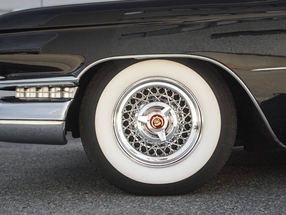 Bild 54/62 von Cadillac Coupe DeVille (1959)