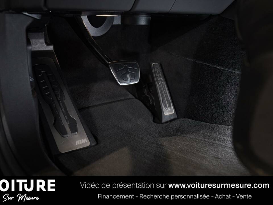 Image 28/50 de BMW XM (2023)