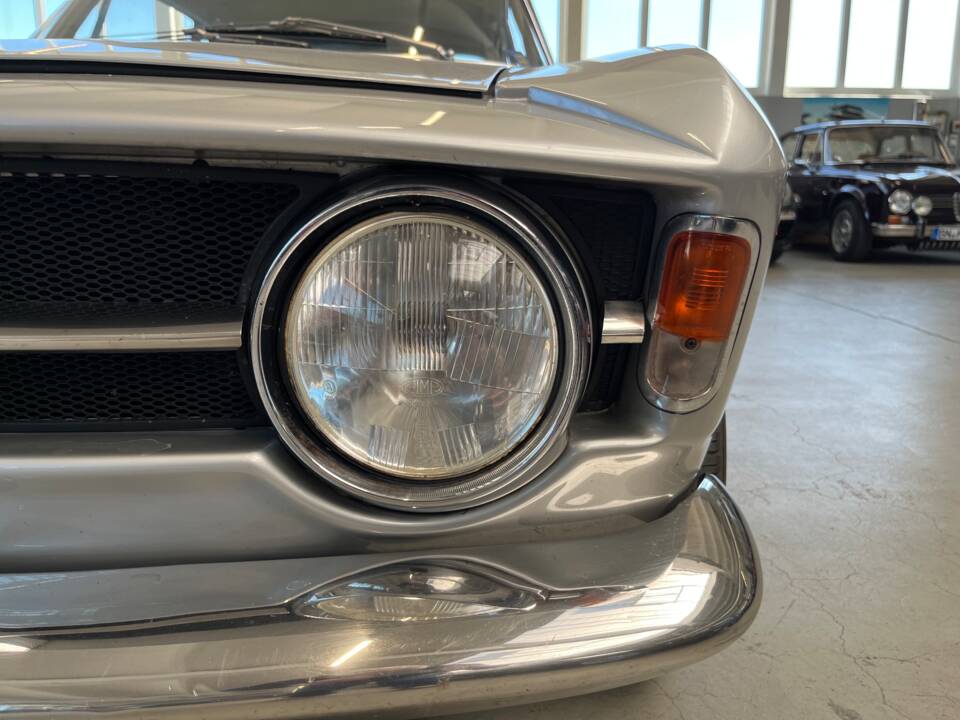 Image 20/39 of Alfa Romeo Giulia GT 1300 Junior (1970)