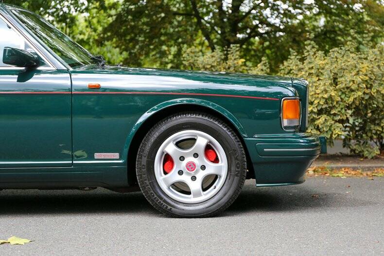 Image 34/50 of Bentley Turbo RT (1997)