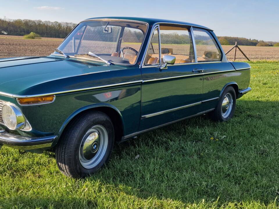 Image 3/25 of BMW 1802 (1972)