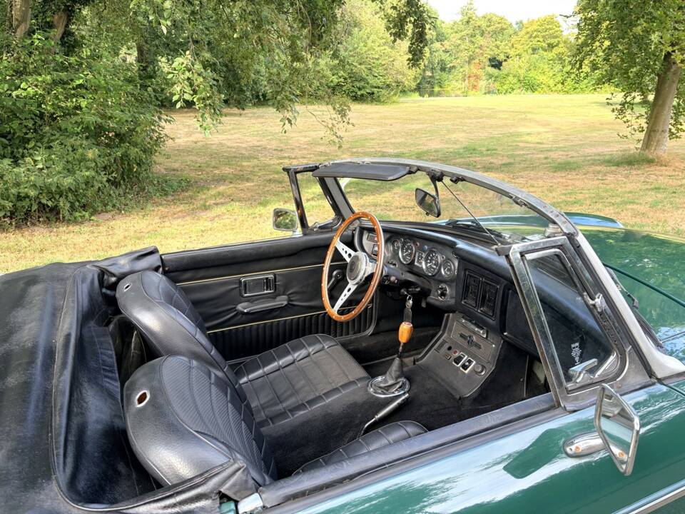 Afbeelding 21/22 van MG MGB (1976)
