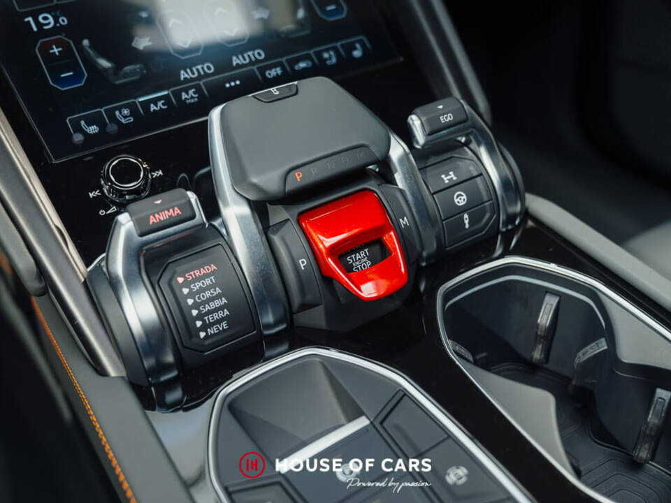 Bild 23/25 von Lamborghini Urus (2022)