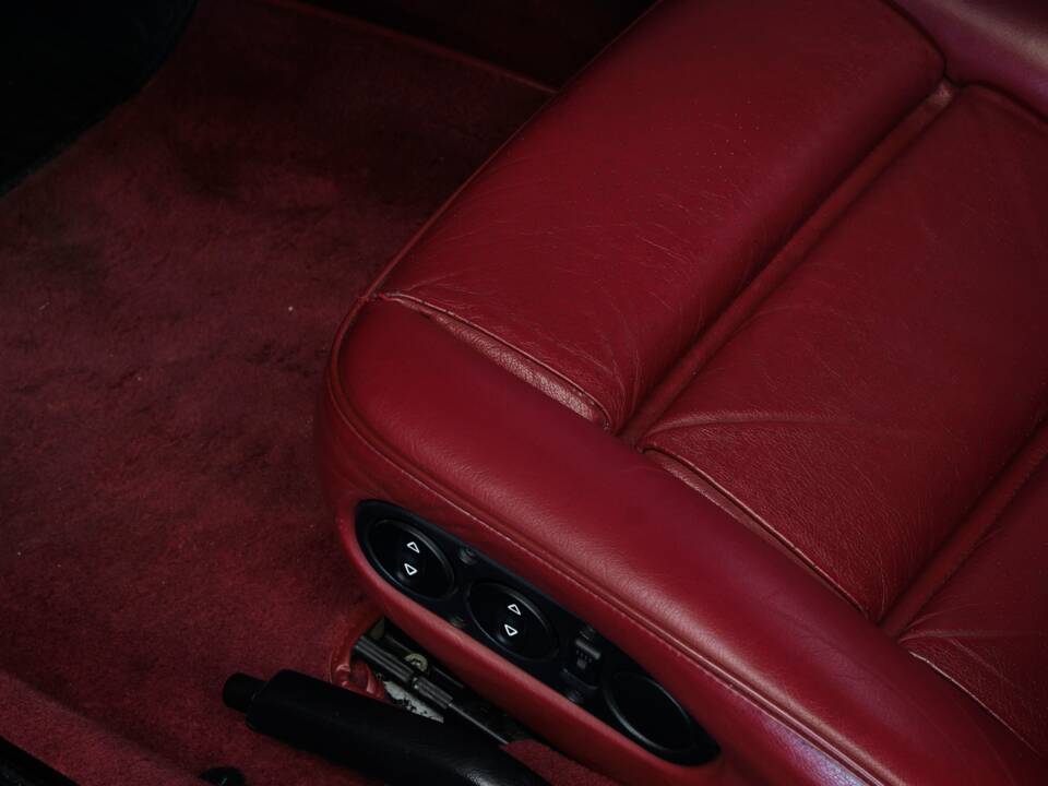 Image 39/50 of Porsche 928 GT (1989)