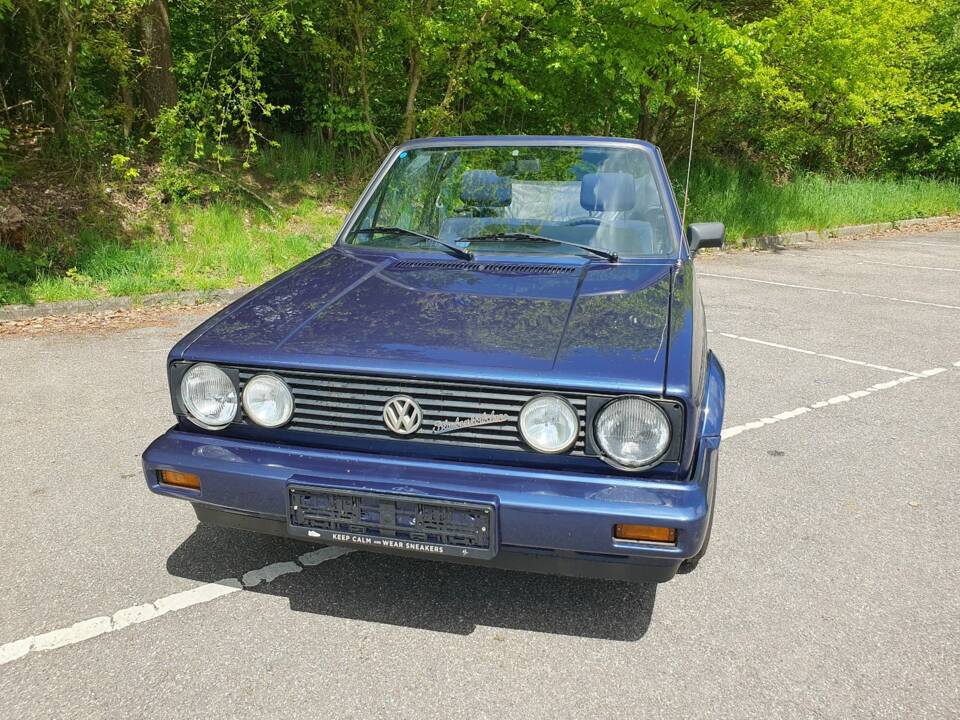 Image 28/75 de Volkswagen Golf Mk I Convertible 1.8 (1991)