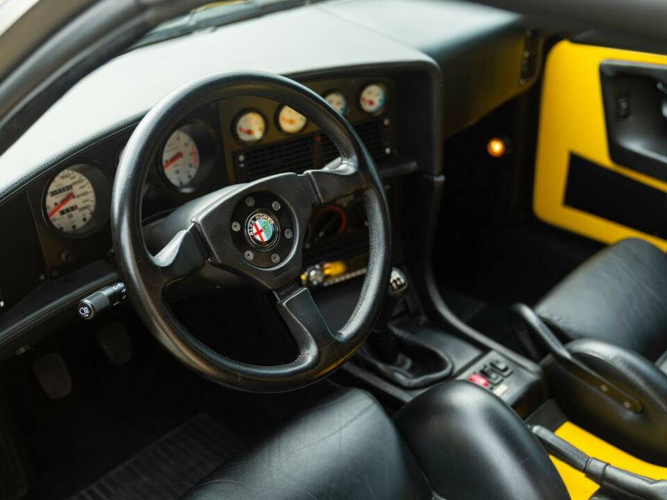 Obraz 41/50 pojazdu Alfa Romeo RZ (1994)