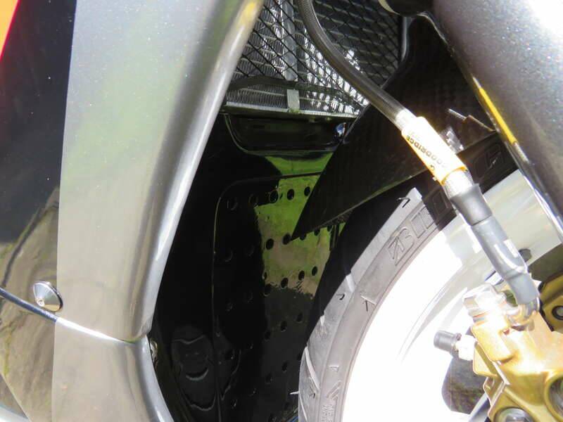 Afbeelding 19/41 van Honda VFR 400R (1992)