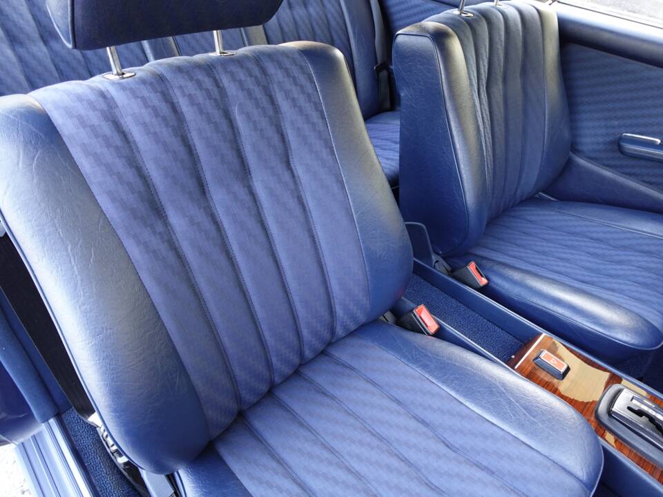 Bild 16/57 von Mercedes-Benz 230 CE (1980)