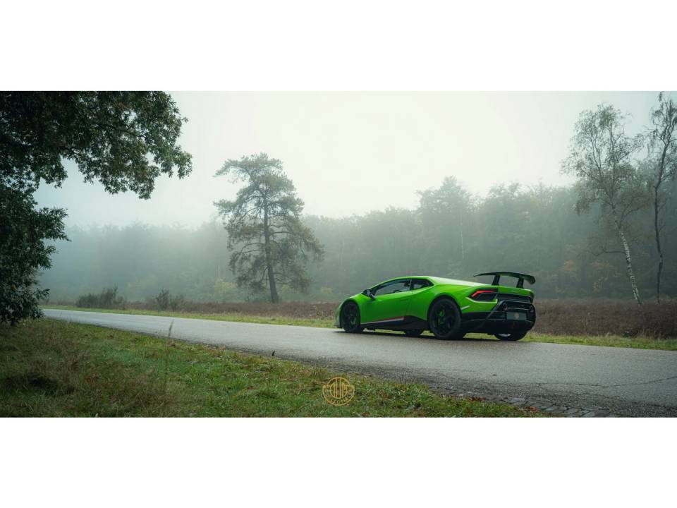 Image 6/50 of Lamborghini Huracán Performante (2018)