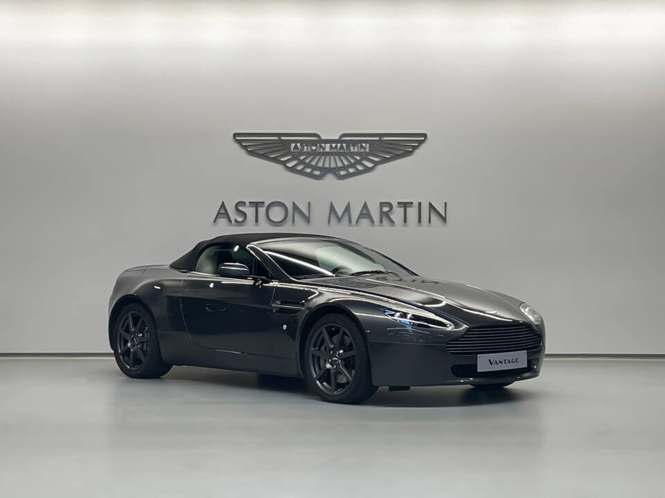 Immagine 1/35 di Aston Martin V8 Vantage (2007)