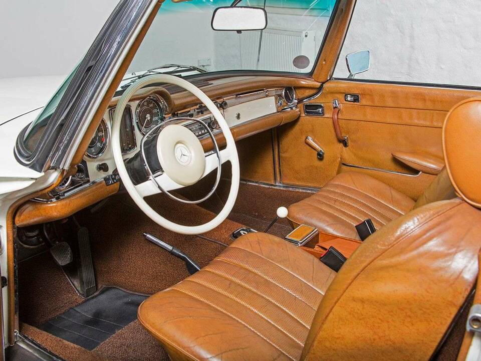 Bild 15/20 von Mercedes-Benz 280 SL (1968)