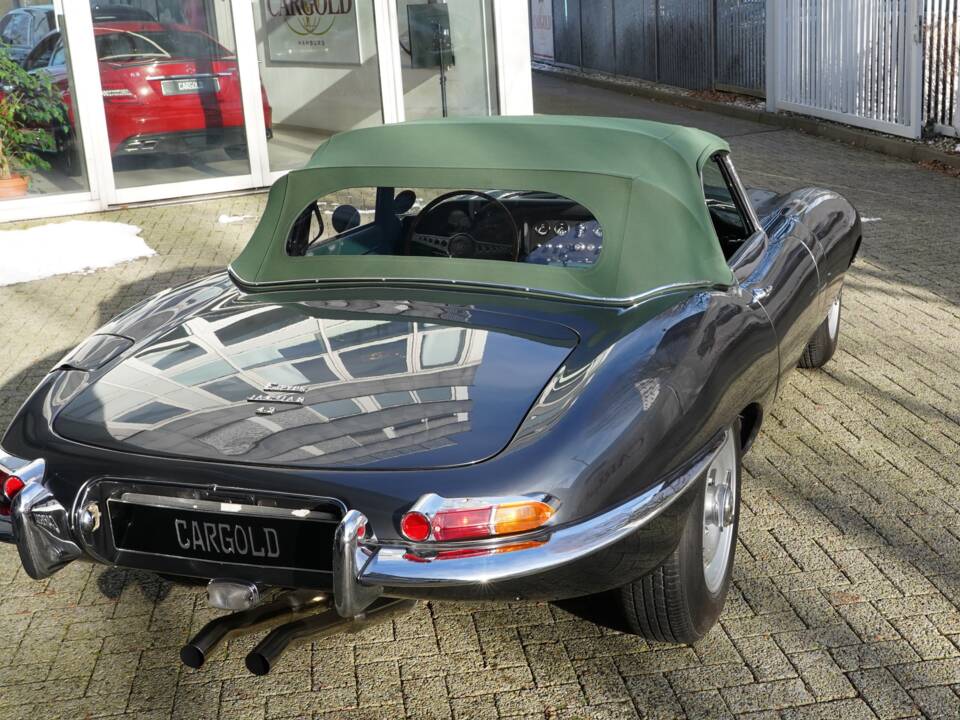 Image 5/19 de Jaguar E-Type 4.2 (1965)