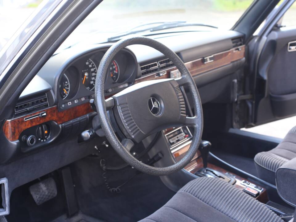 Afbeelding 19/46 van Mercedes-Benz 450 SEL 6,9 (1977)