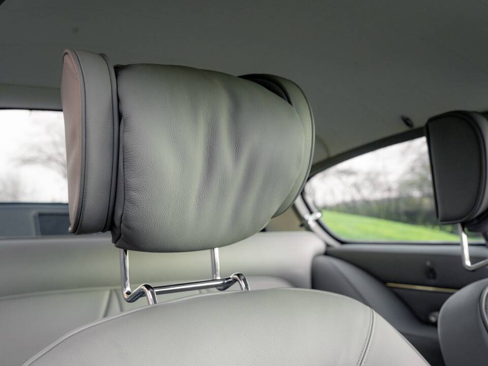 Image 77/79 of Aston Martin DB 6 (1968)