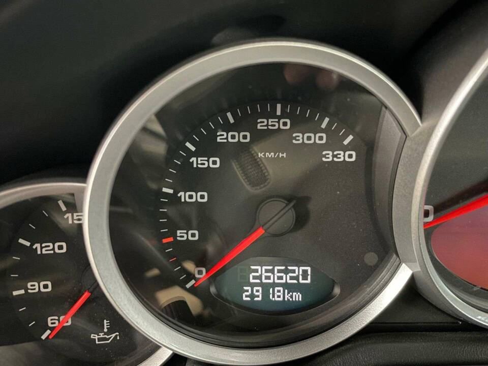 Image 18/20 of Porsche 911 Carrera 4 GTS (2011)