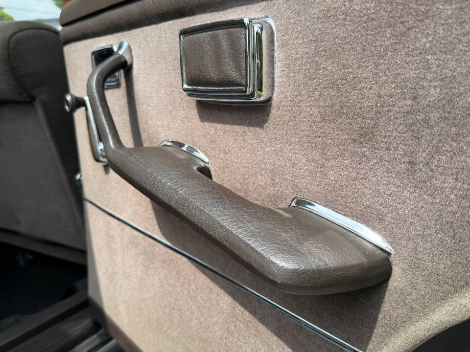 Image 25/47 of Mercedes-Benz 280 SE (1969)