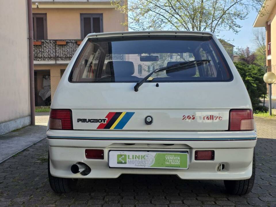 Imagen 2/25 de Peugeot 205 Rallye 1.3 (1991)