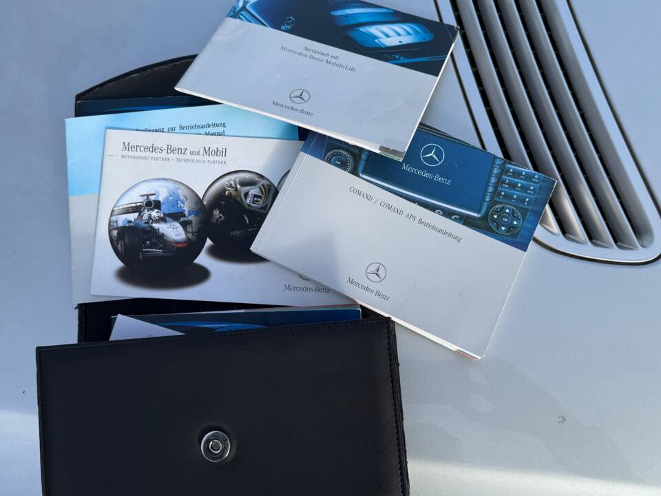 Bild 45/51 von Mercedes-Benz CLS 350 (2005)