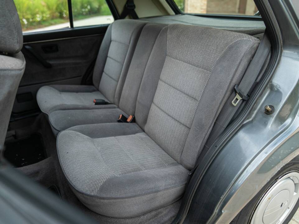 Afbeelding 23/45 van Volkswagen Golf Mk II 1.6 (1983)