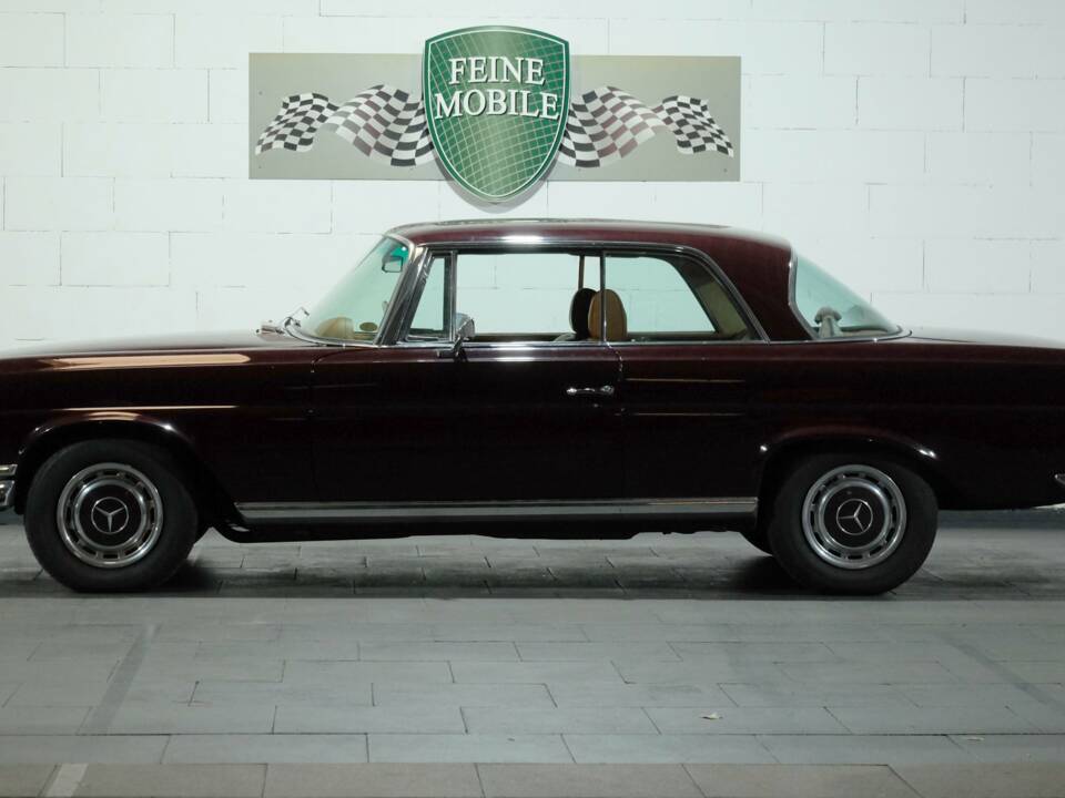 Bild 2/30 von Mercedes-Benz 280 SE 3,5 (1970)