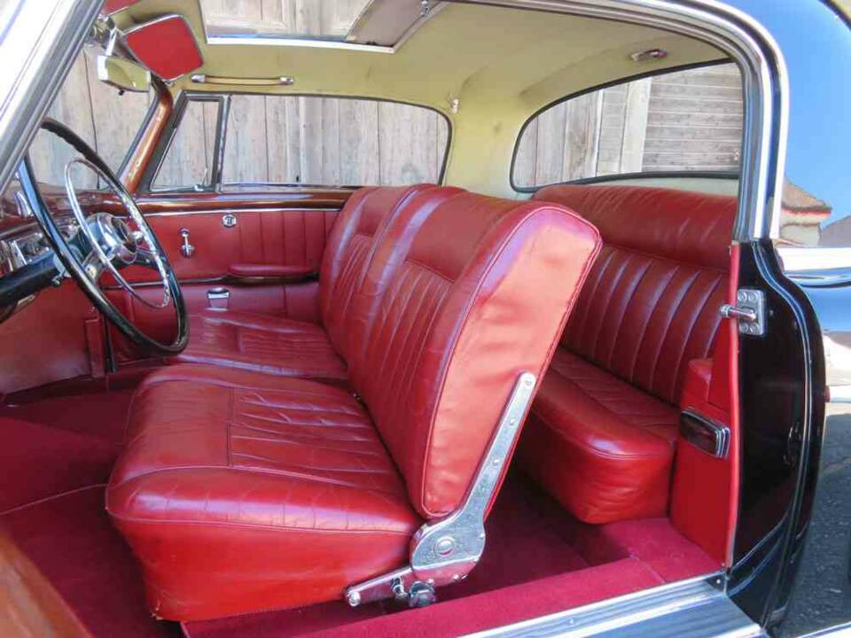 Image 5/20 of Mercedes-Benz 220 S (1958)