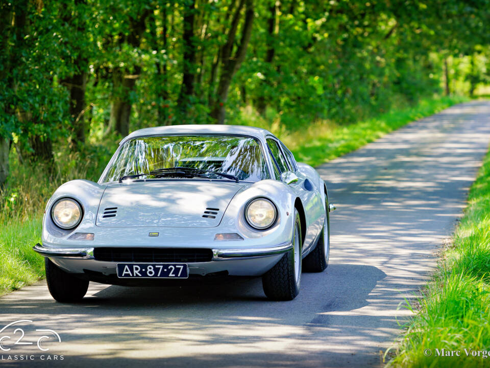 Immagine 30/73 di Ferrari Dino 246 GT (1971)