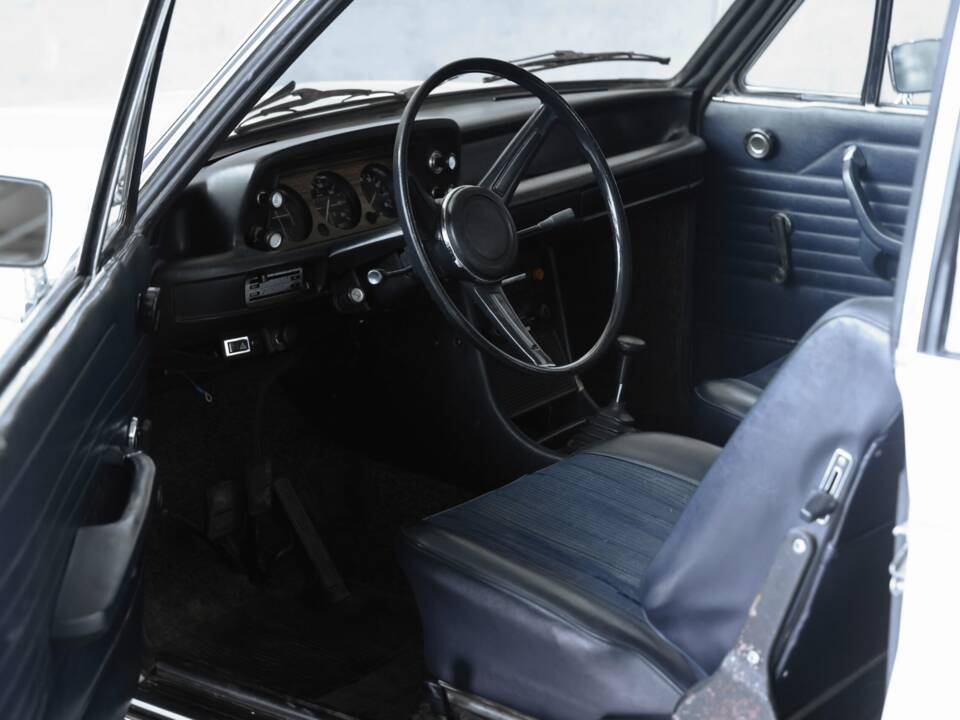 Bild 12/33 von BMW Touring 2000 (1973)