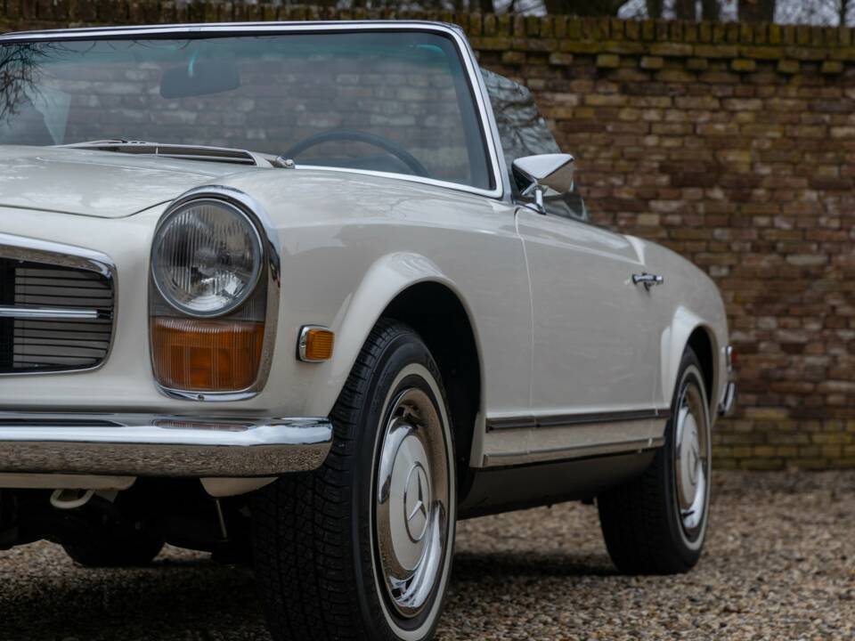 Bild 20/50 von Mercedes-Benz 280 SL (1970)