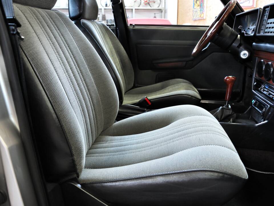 Image 49/49 of Alfa Romeo Alfetta 2.0 (1983)