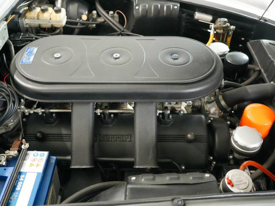 Bild 42/50 von Ferrari 330 GT (1965)