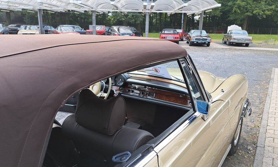 Imagen 47/52 de Mercedes-Benz 280 SE 3,5 (1970)
