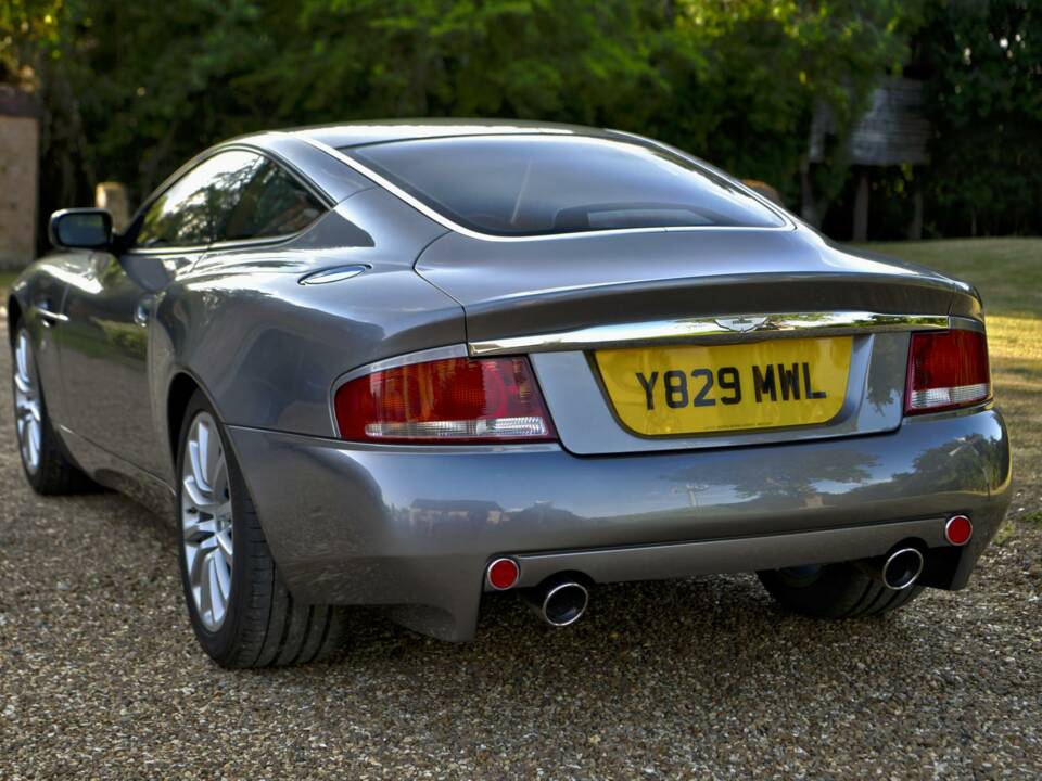 Bild 17/50 von Aston Martin V12 Vanquish (2001)