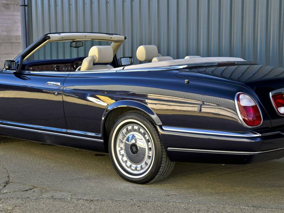 Bild 9/50 von Rolls-Royce Corniche V (2000)