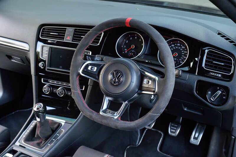 Bild 30/35 von Volkswagen Beetle 2.0 TSI (2017)