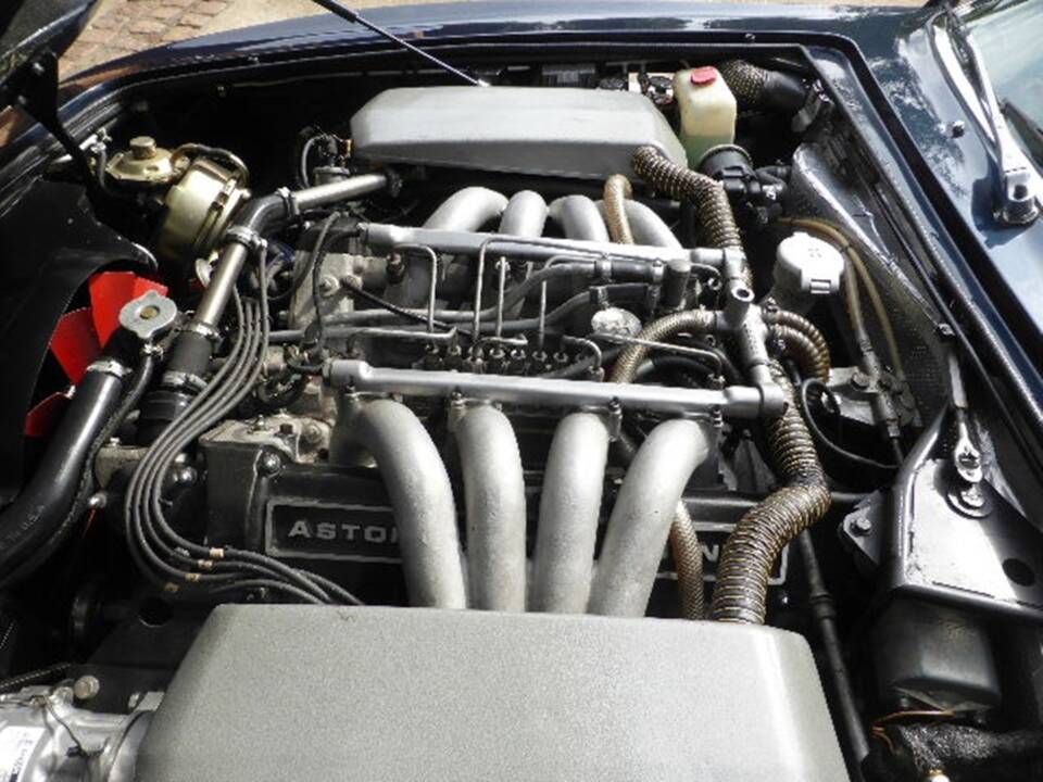 Immagine 26/32 di Aston Martin V8 (1973)