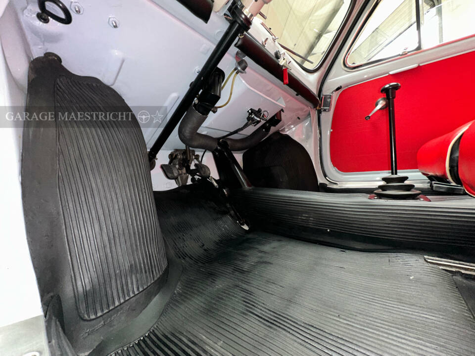 Image 29/102 of FIAT 500 D (1963)